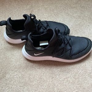 Nike free shoes